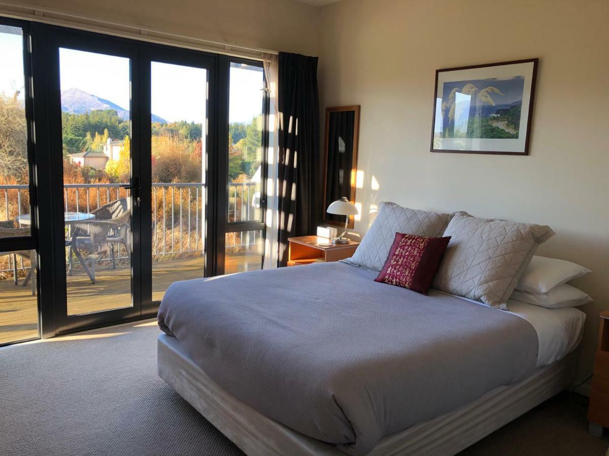 Alpine Peaks Apartment Ванака Екстер'єр фото